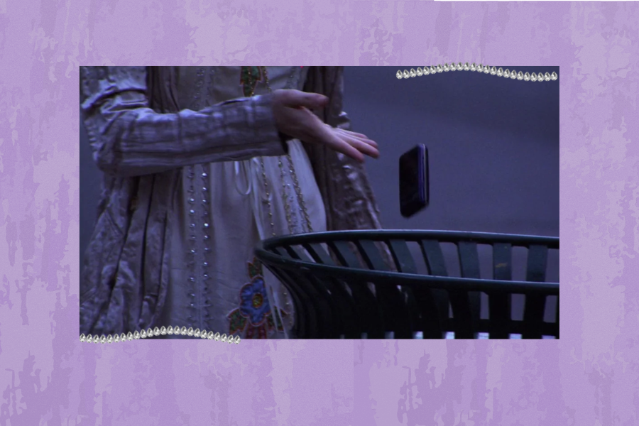 picture of someone throwing old phone away